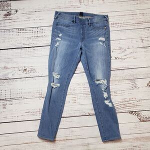 True Religion -  Distressed Jegging - Size Large ~ Posh Host Pick! ~